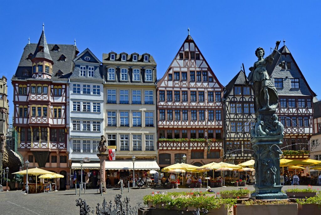 Brazilian guide in Germany. Römerberg in Altstadt, a square in Frankfurt, Germany. Brazilian guides in Germany.